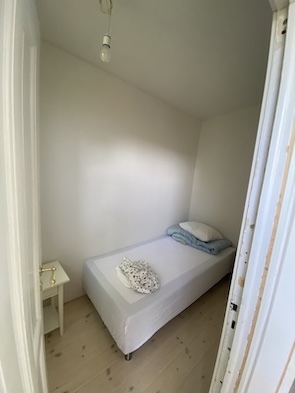 Sleeping room